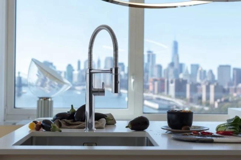 Franke Pescara Semi Pro L Keukenkraan flexibele uitloop chroom 115.0393.975