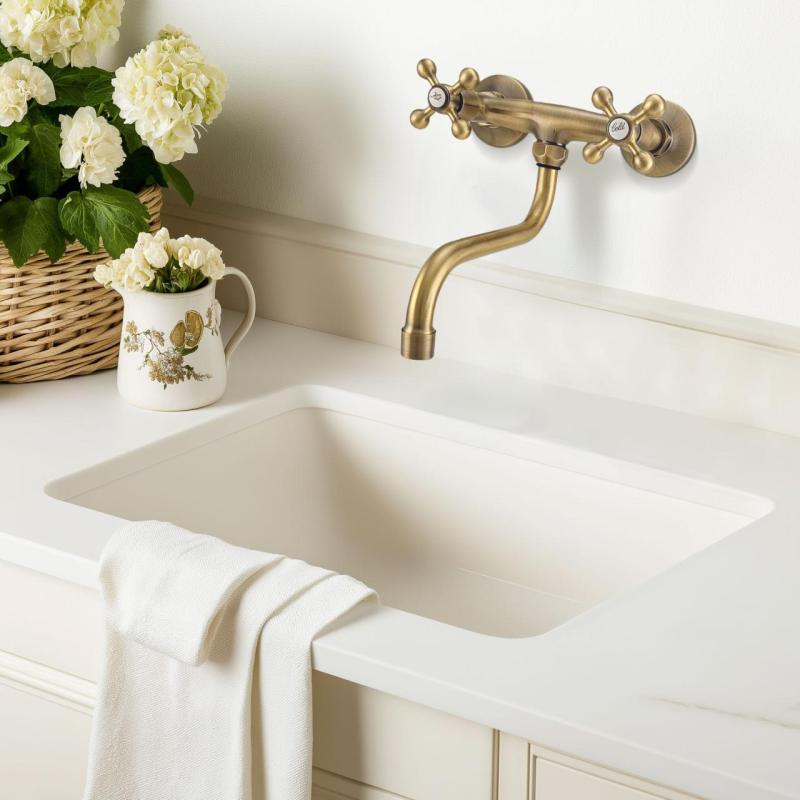 AquaTrimo Vivaldi klassieke keuken muurkraan brons 21VV7068BN