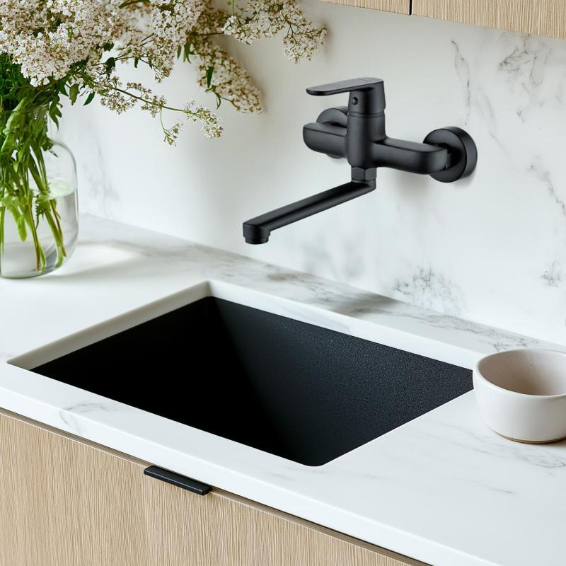 AquaTrimo Chopin zwarte muurkraan met onder uitloop 235mm 21CP7075SW