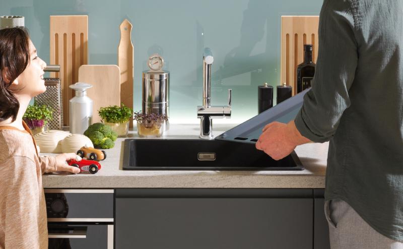 Franke Maris MRG 260/160-34-15 Fragranite black edition mat zwarte spoelbak vlakinbouw  grote bak rechts