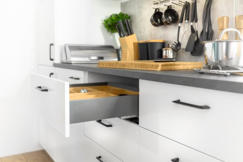 Zamak knob MILANO C=32 mm black matt 1208959293