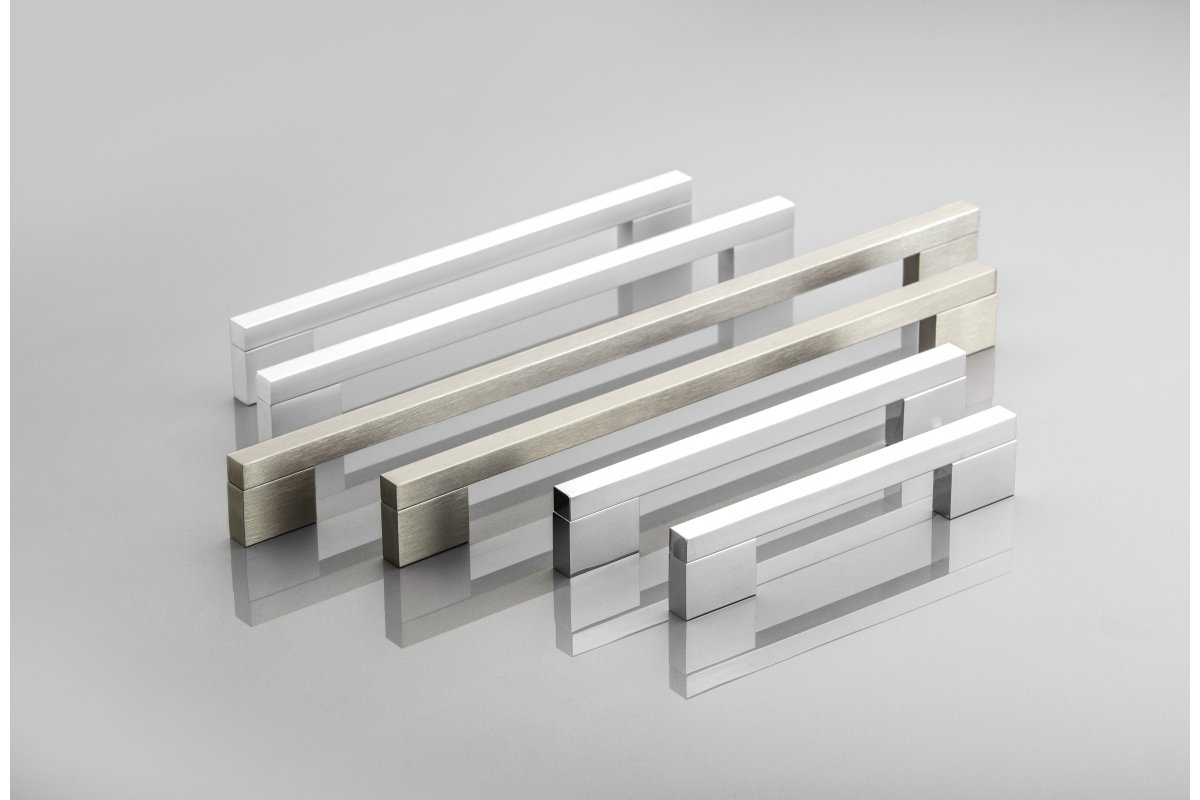 Aluminium handle A18 C=160mm chrome 1208965459 - Productafbeelding 2