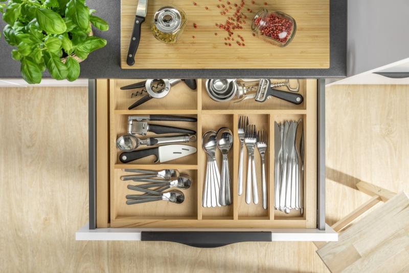 Aluminum handle PICADO C=352/796/18mm chrome 1208965644