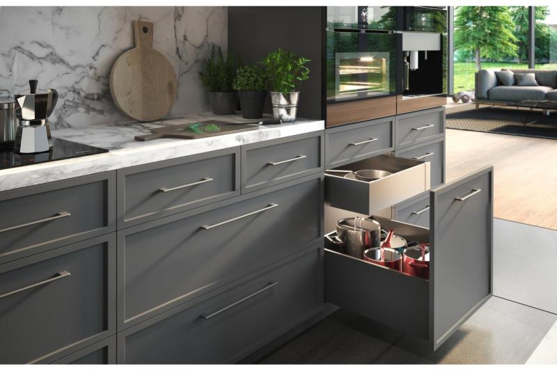 Zamak handle CAPRI, C= 320 mm, inox 1208965961