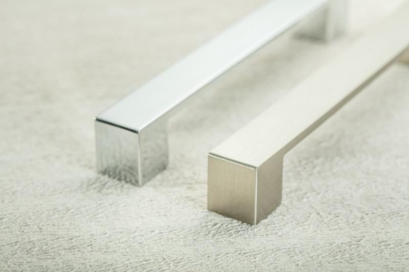 Zamak handle MODENA, C= 192 mm, inox 1208966126