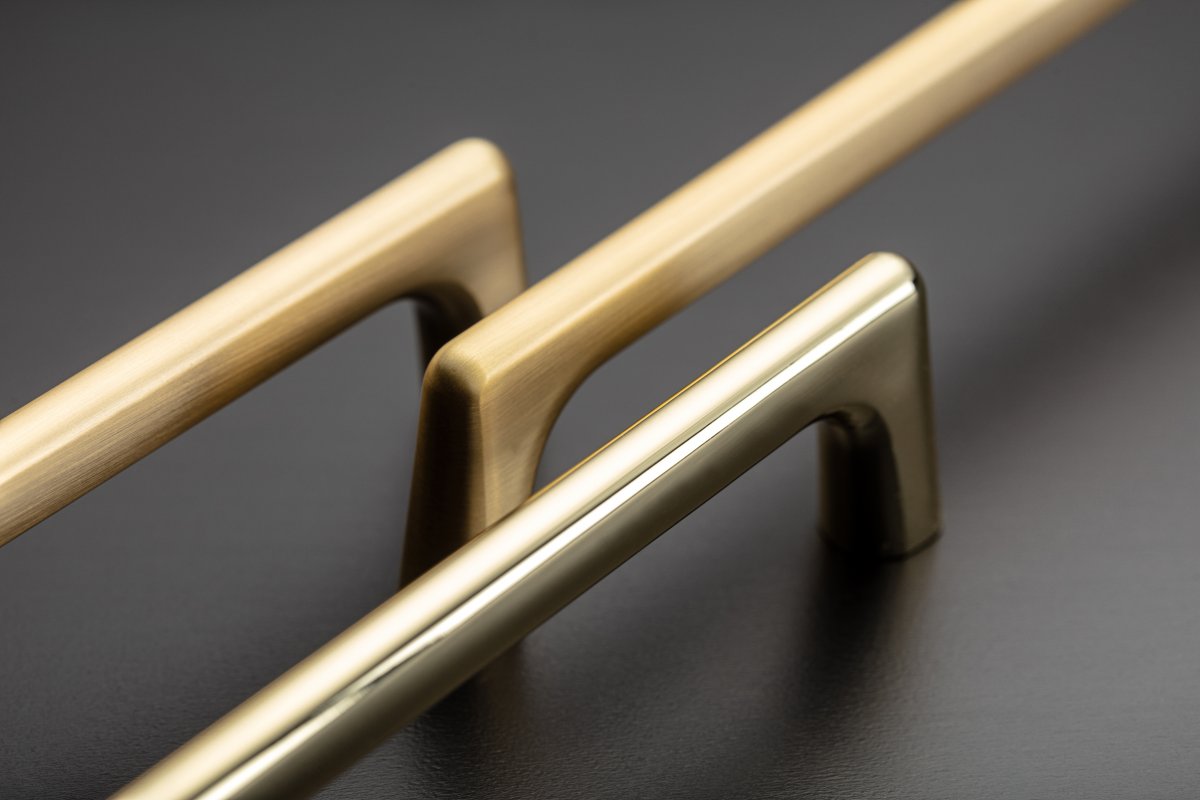 OCTAVIO zamak handle, C=192 mm, gold, brushed 1208966172 - Productafbeelding 5