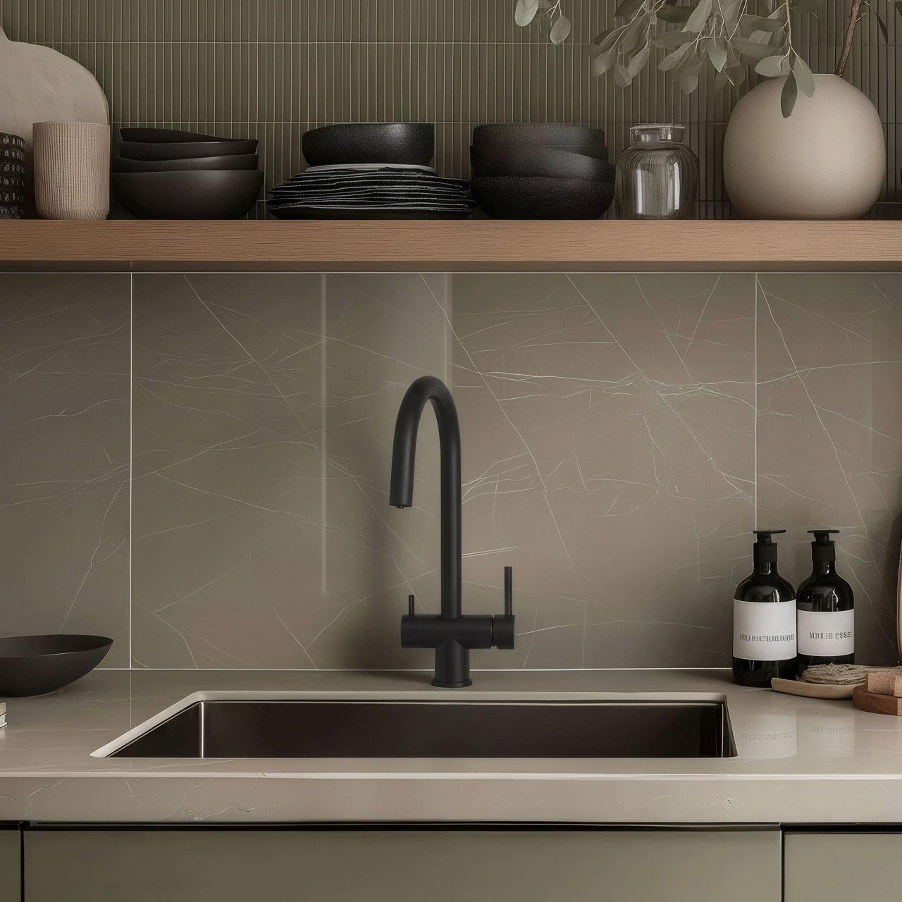 Quadri Leichester Keukenmengkraan Zwart 3-weg met een extra aansluiting voor gefilterd water 1208967671 - Productafbeelding 2