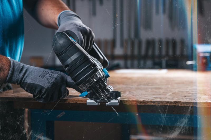 HÖGERT accu-decoupeerzaag, 18V, antivibratiehandgreep - zonder accu