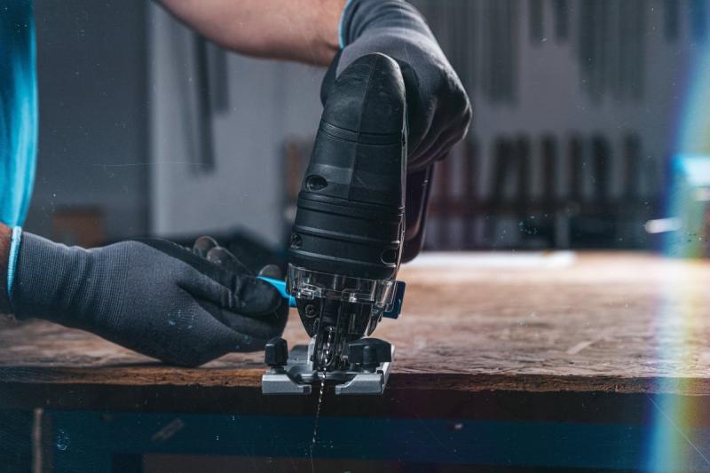 HÖGERT accu-decoupeerzaag, 18V, antivibratiehandgreep - zonder accu