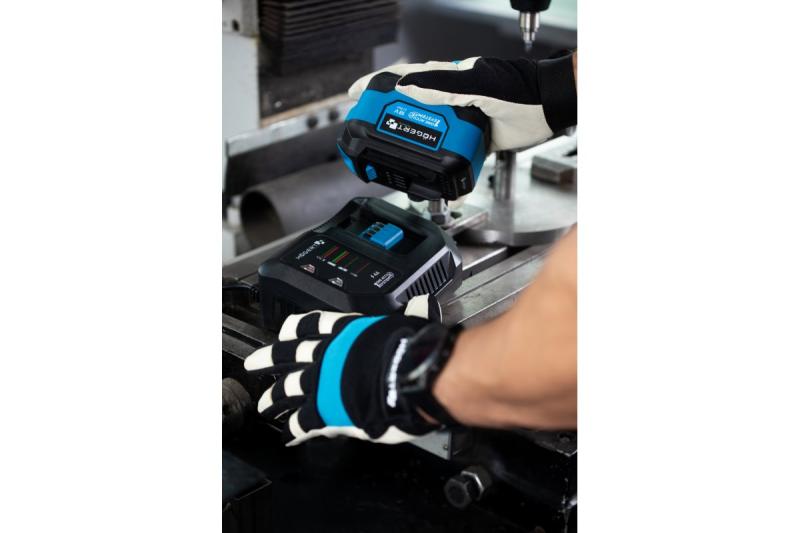 HÖGERT snellader voor accu 6A 18V