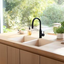 Ausmann Ceramic Mira Keramische Witte Dubbelle Spoelbak - Onderbouw en Tussenbouw 890 x 456 mm met RVS pluggen 1208970549