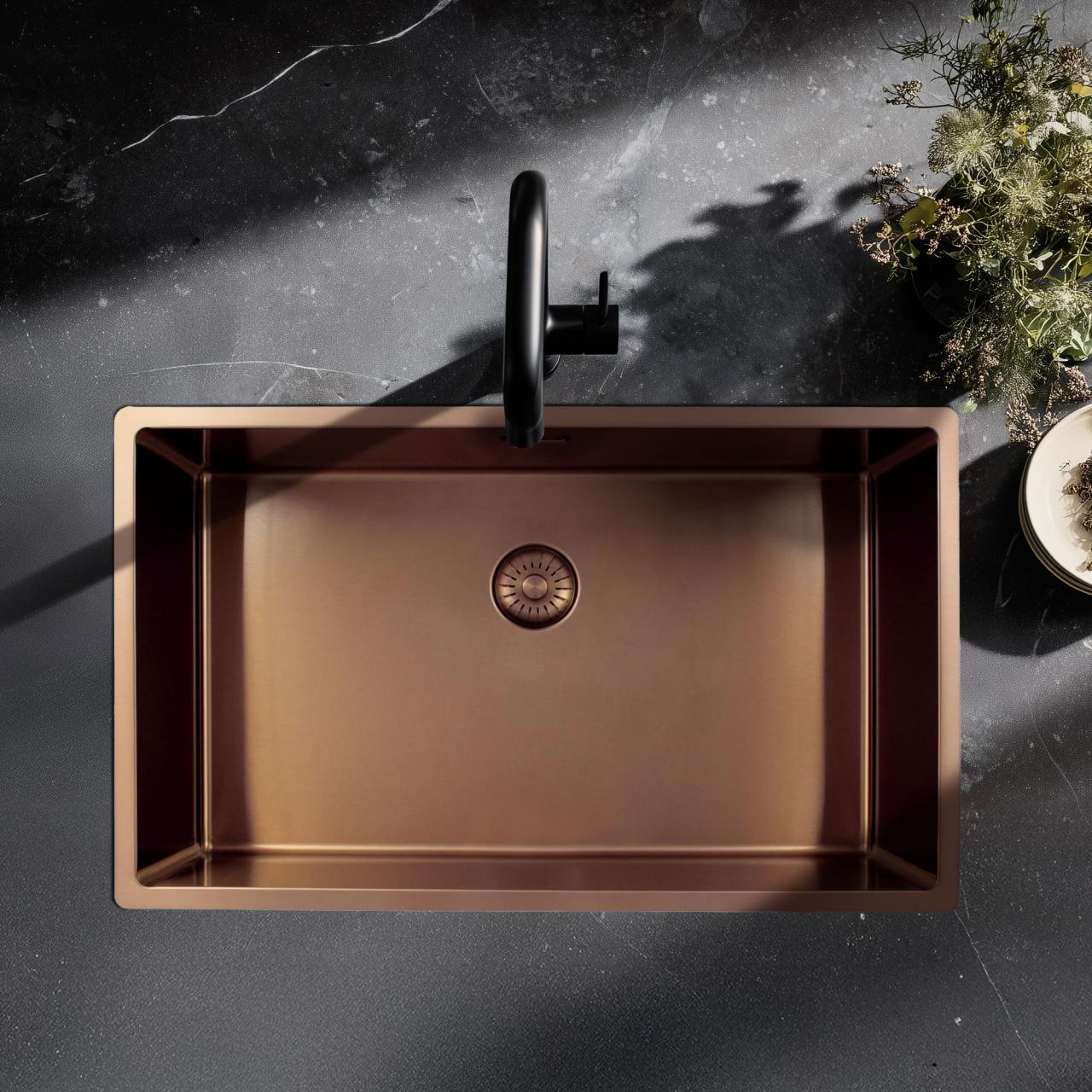 Pure.Sink Exclusivo grote Koperen spoelbak 70x40 cm 10mm radius onderbouw, vlakinbouw en opbouw PEX7040-62 - Productafbeelding 2