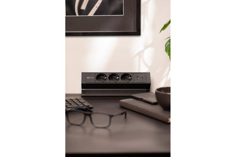 Meubelsokkel BASCO, 3xSHUKO, USB A+C, kabel 1,5 m, zwart