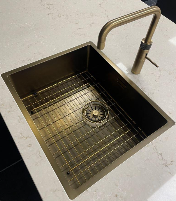 130_nl_media-1_130-elevate-your-kitchen-with-patina-sinks-2.png